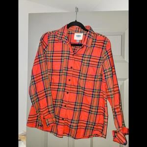 OLD NAVY, Size M, red flannel button up
